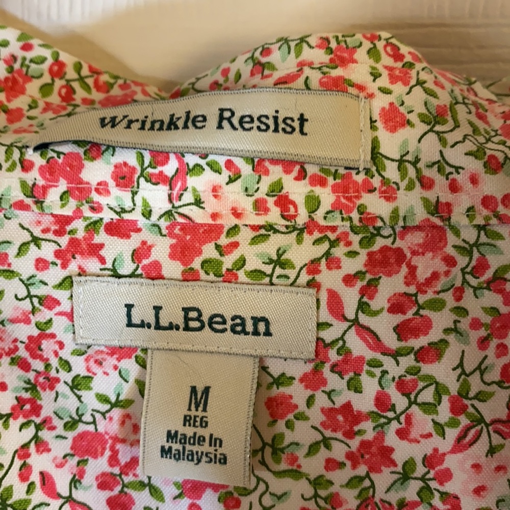 L.L.Bean Women’s Button Down 3/4 sleeve shirt - Picture 2 of 6